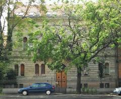 Street view of Krisztina körút in Budapest with buildings and vehicles