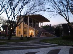 Pontifícia Universidade Católica Do Paraná