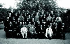 Historic black and white photograph of delegates at the 1920 Congress in Albania