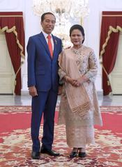 President Joko Widodo and First Lady Iriana at Merdeka Palace with visiting foreign leaders in October 2019