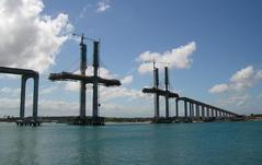 Newton Navarro Bridge
