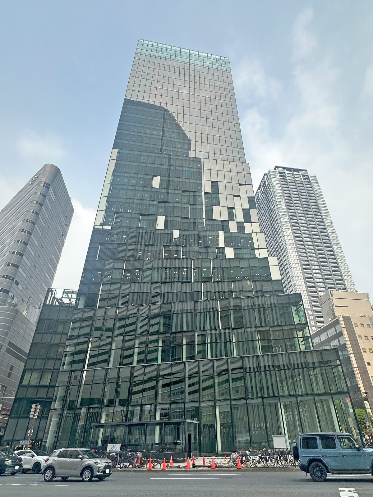 Osaka Fukoku Seimei Building in July 2025