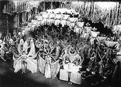 Spring Dance Finale performance by Shochiku Kagekibu (later OSK) at Osaka Shochikuza in 1932