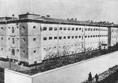 Pawiak Prison viewed from Dzielna Street before 1939