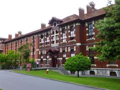Hospital Universitario de Basurto modern building in Bilbao