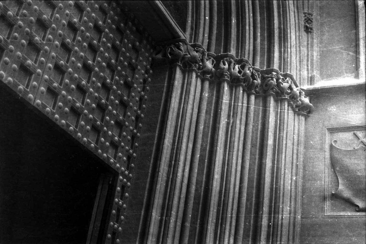 Sculptural details of Santa Eulàlia by Francesc Matheu i Fornells