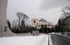 Sejm RP with the Monument of the Polish Underground State and Home Army in front of the main building