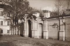 St. George's Church and Carmelite Monastery in Vilnia, Juraŭski Lane, historical black and white photo from 1919