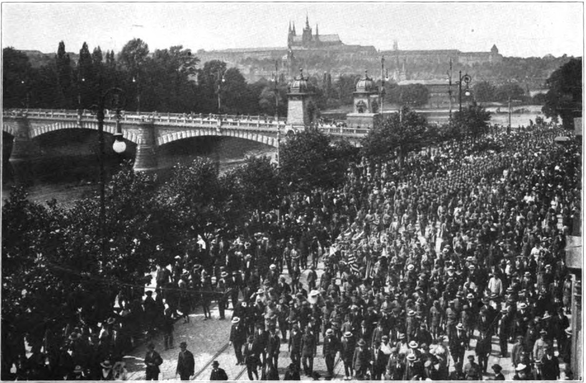Czechoslovak immigrants in America celebrating the Fourth of July