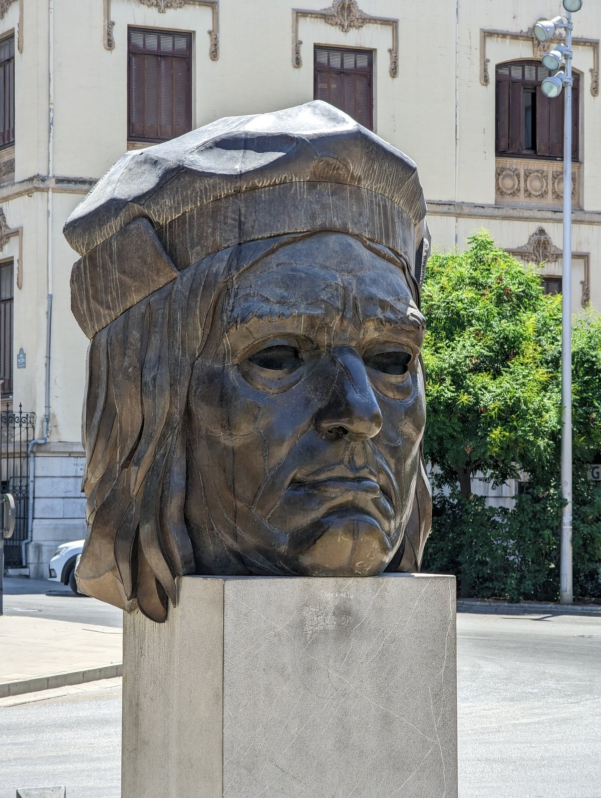 Monument to Gonzalo Fernández de Córdoba in Granada Spain