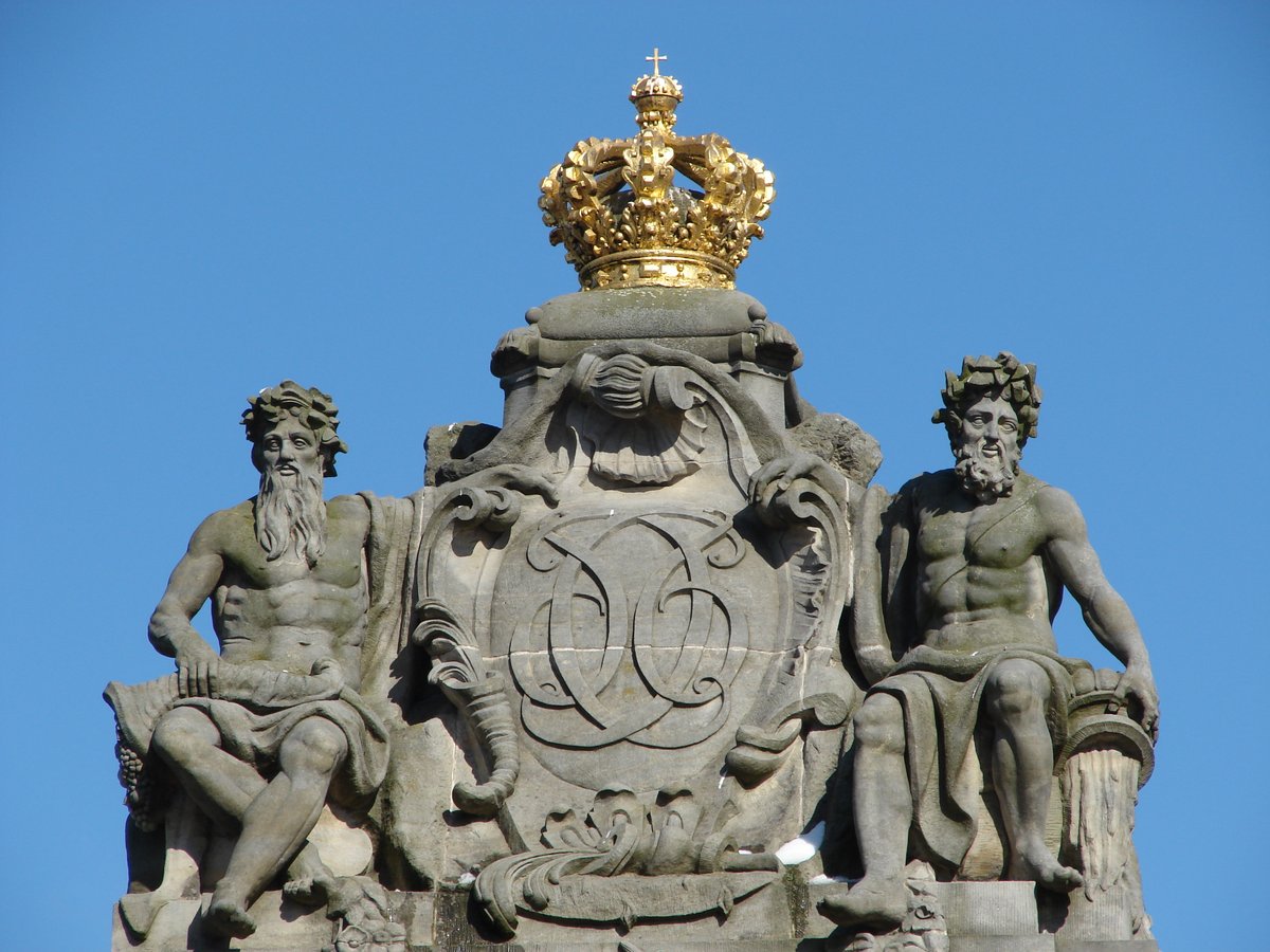 Monogram of Christian VI of Denmark and Norway on pavilion near Marmorbroen, Christiansborg, Copenhagen