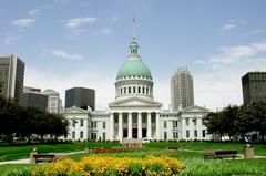 Old Courthouse and Luther Ely Smith Square in St. Louis urban area
