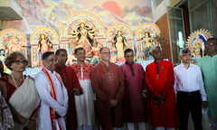Ambassador Haas visiting the Sree Sree Dhakeshwari temple