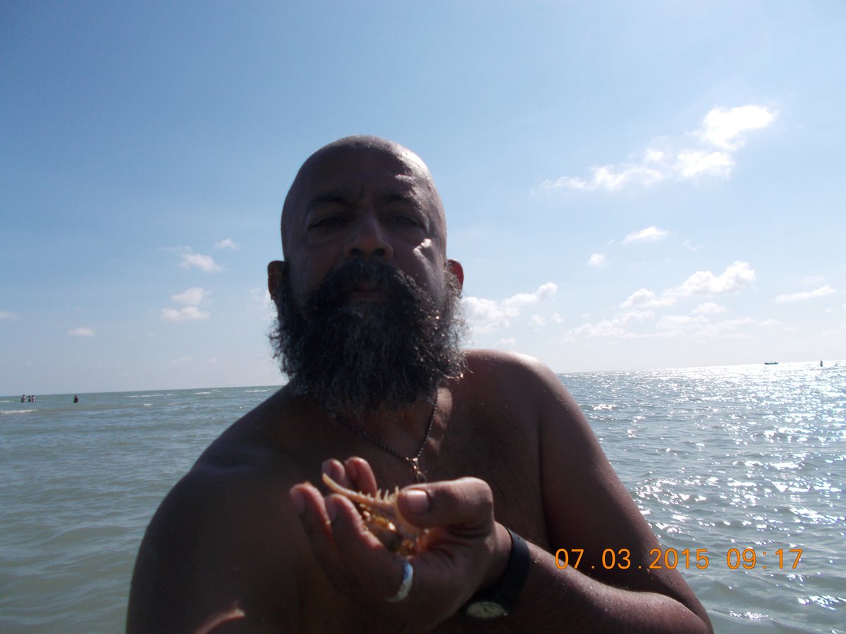 Seafarer and tourist Rudolph A. Furtado taking a selfie at Land's End beach in Dhanushkodi
