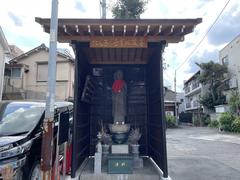 Tanki Kosodate Jizo statue in Shinjuku, Tokyo