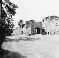 Entrance gate (locally called Darwaza) to Qatif Castle in the Dabbabiya area, historical photo from 1946