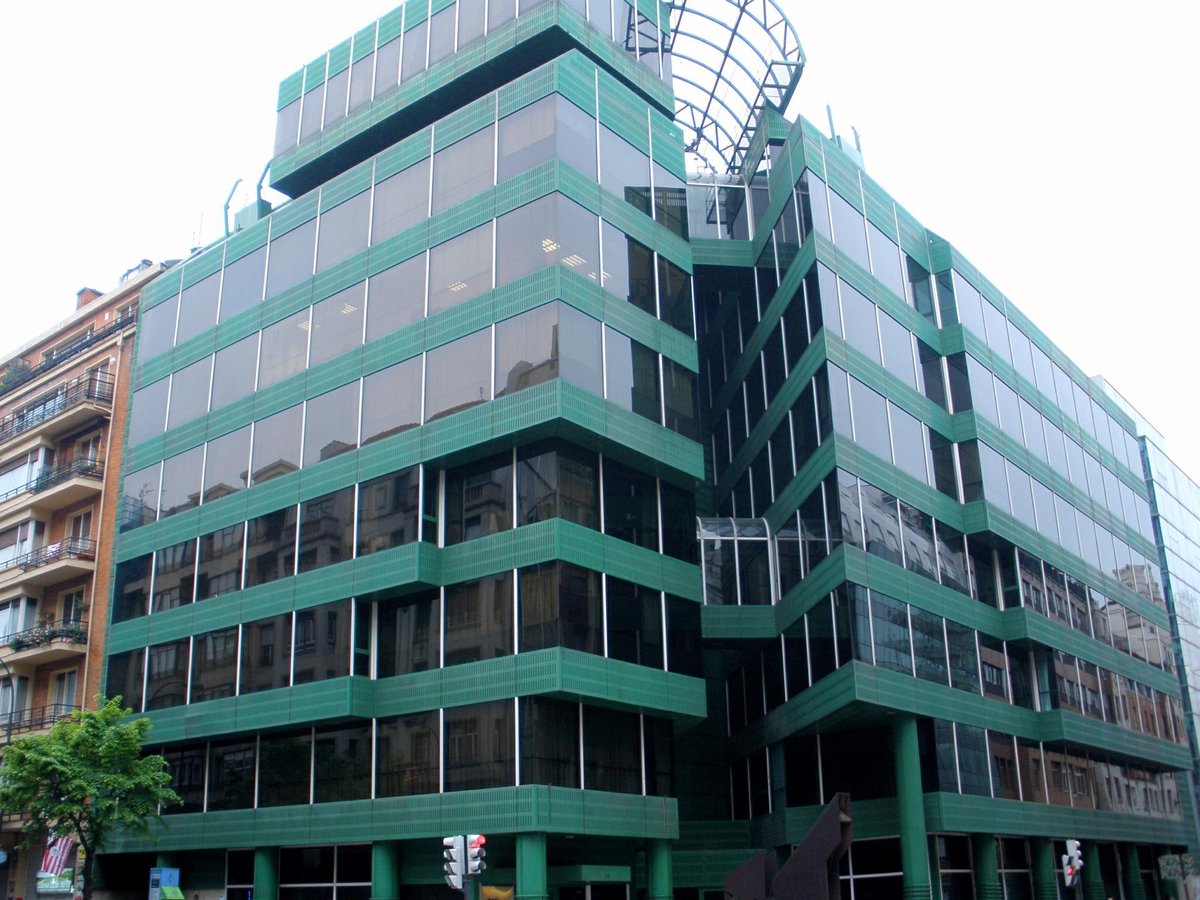 Facade of the Cámara de Comercio de Bilbao building