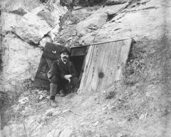 Historical photograph of Pál-völgy Cave old entrance No. 2 in 1910
