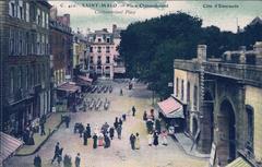 Colorized postcard of Saint-Malo, Ille-et-Vilaine, France before 1914 with historic buildings and coastline