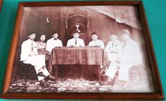 Group photo of Jong Sumatranen Bond members in Indonesia during early 20th century
