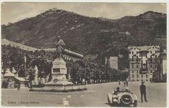 Historic black and white photo of Piazza Vittoria in Como, Italy, taken in 1944