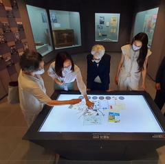 Deputy Secretary of State Wendy Sherman touring the National Museum of Korean Contemporary History in Seoul