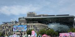 Seoul Spring Festa in Seoul Plaza with giant Hechi & Soul Friends character balloons