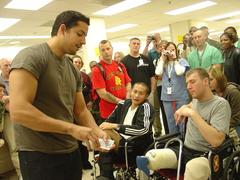 David Blaine performing street magic at Brooke Army Medical Center