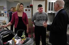 Defense Secretary Robert M. Gates meeting wounded warriors at Brooke Army Medical Center burn rehab center