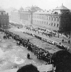 Szent György tér during the August 20th Szent Jobb procession with a crowd gathered