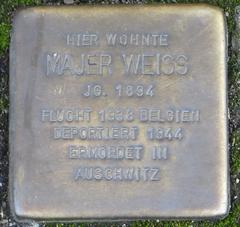Stolperstein Dedicato A Majer Weiss