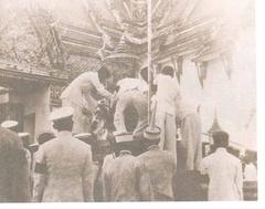 Phra Long of Ananda Mahidol outer layer assembled on Royal Chariot with three poles held by Concubine of the court