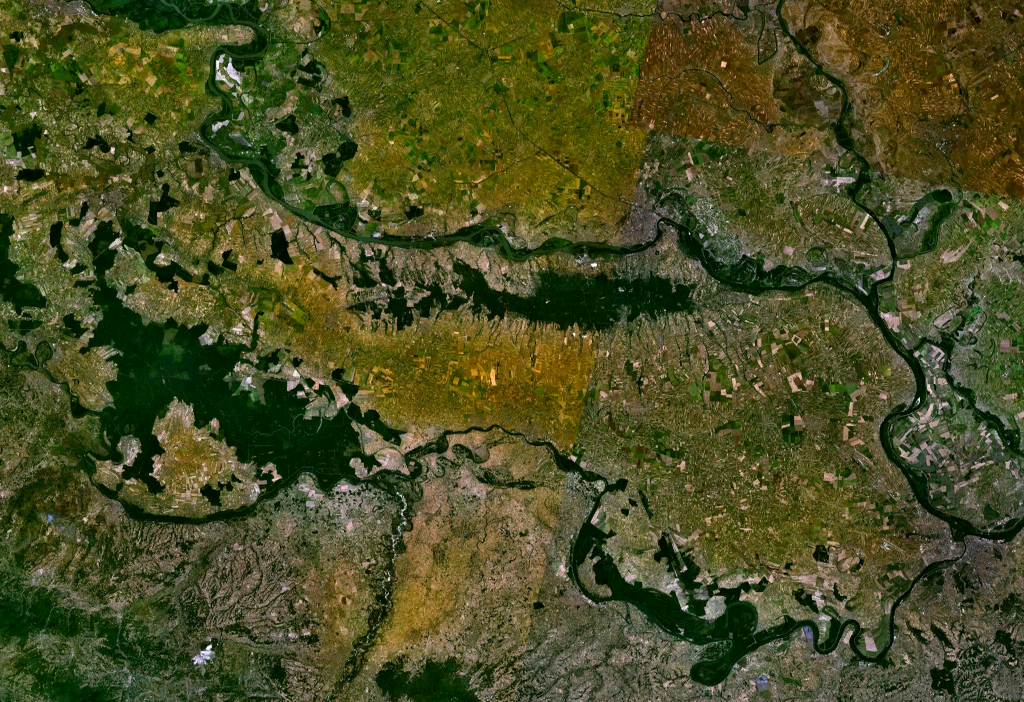 Simulated color satellite image of Srem from NASA's Landsat 7