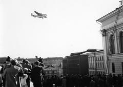 Blackburn Beverley aircraft flying over Senate Square in September 1957 during British trade fairs