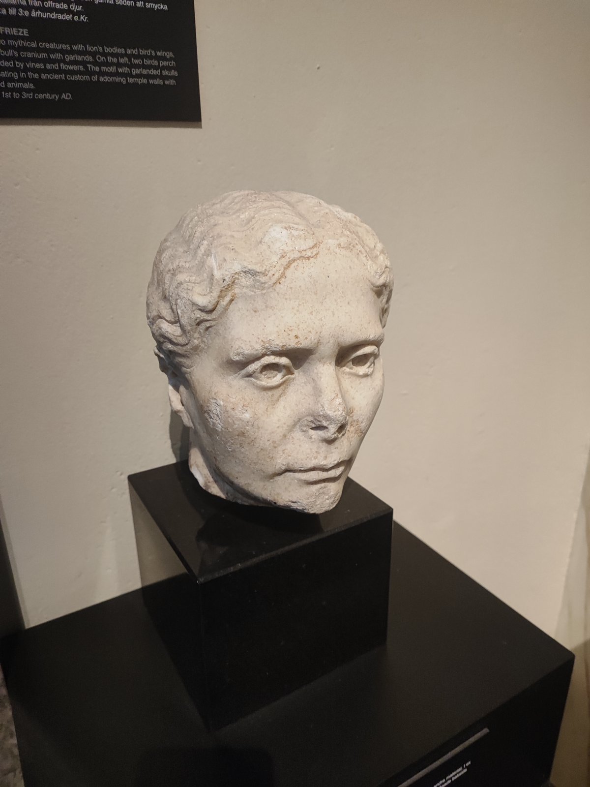 Sculpture of a Roman woman from Neaples