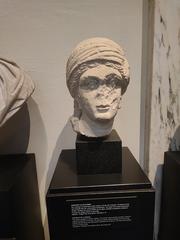 4th century Syrian portrait sculpture of a woman from Medelhavsmuseet