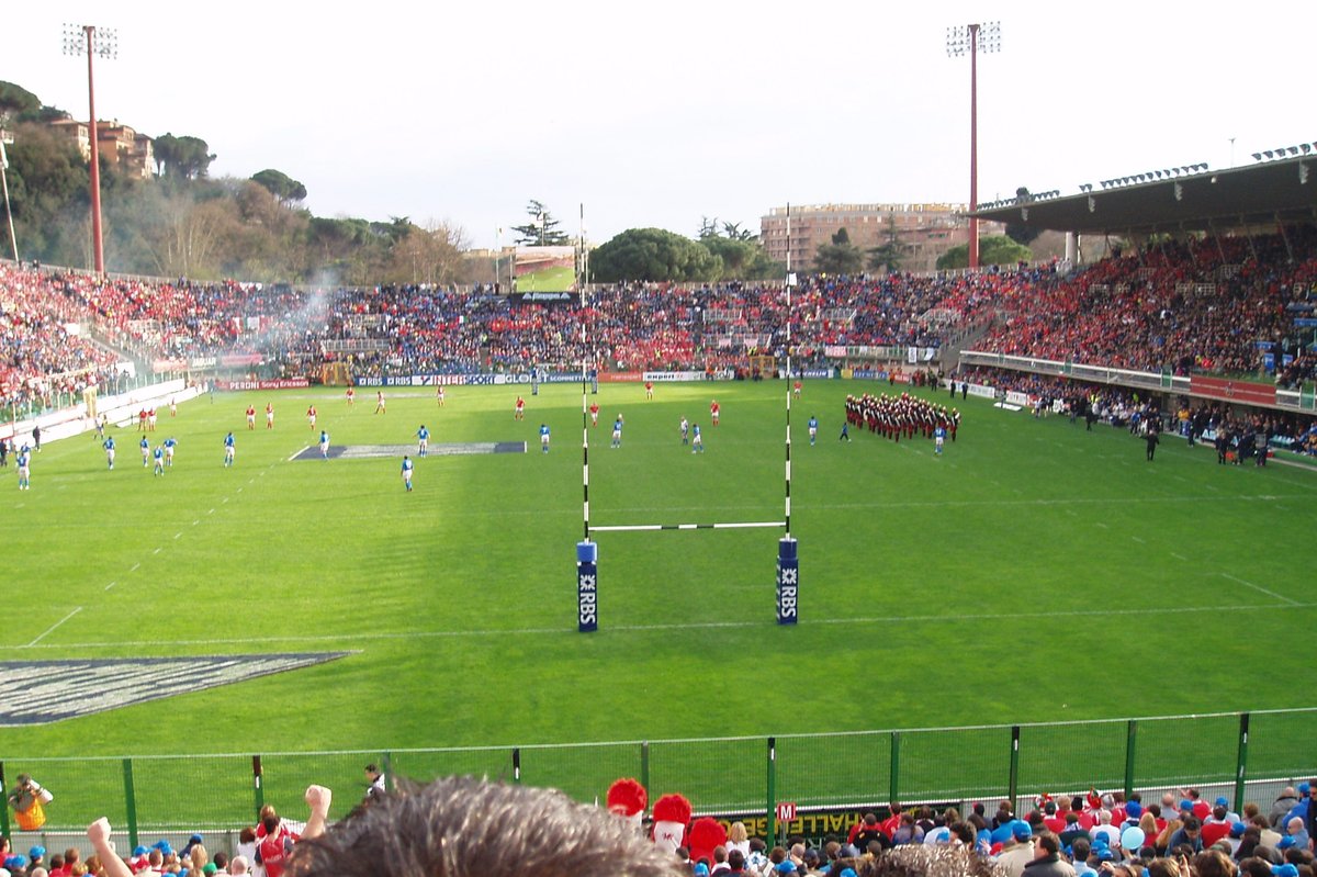 Italy vs Wales rugby match at 2007 Six Nations Championship