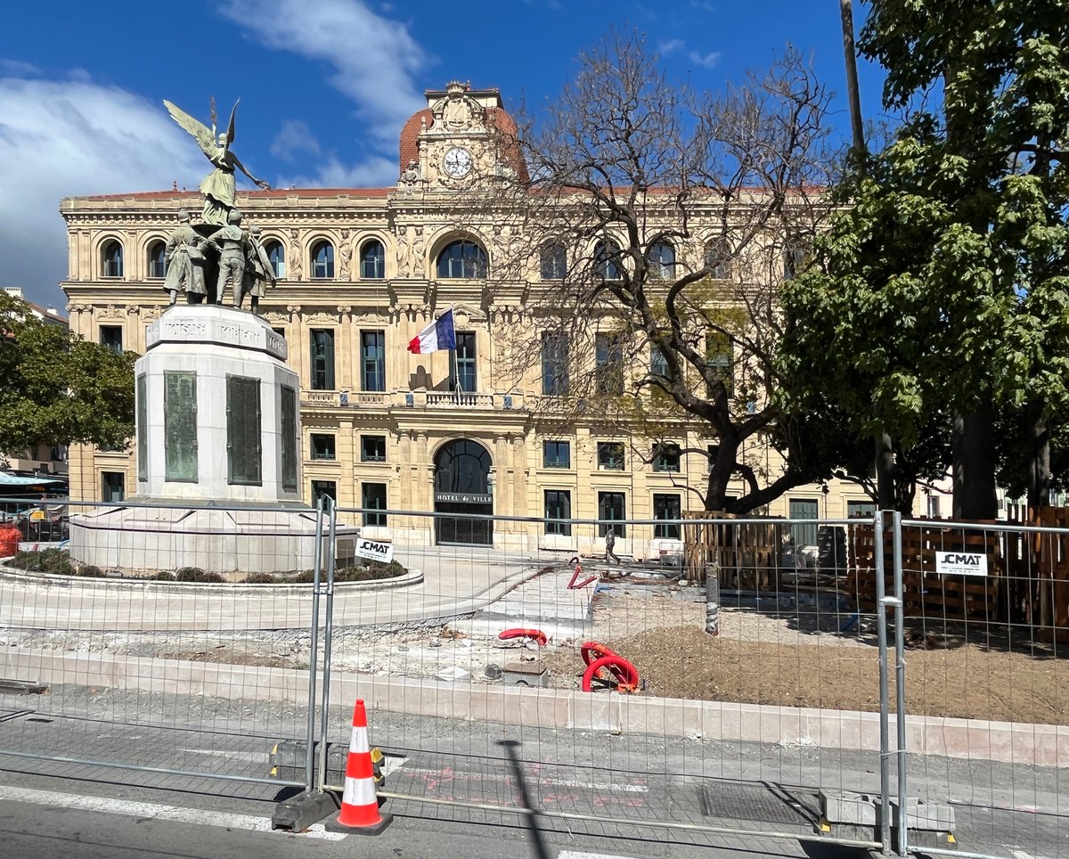 Town hall and war memorial of Cannes with construction work in April 2023