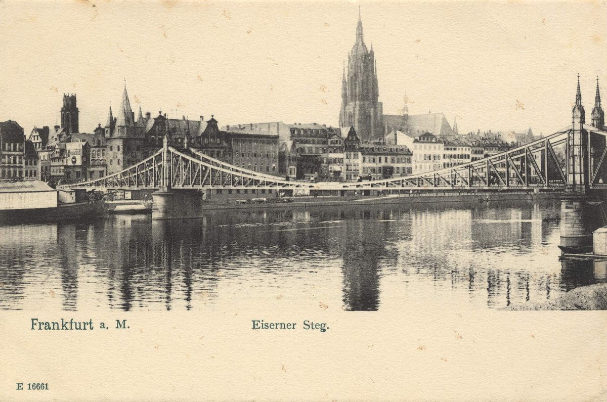 Eiserner Steg iron footbridge in Frankfurt on vintage postcard from 1903-05 with view of Old Town and Kaiserdom St. Bartholomäus
