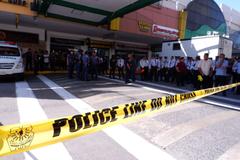 Authorities at Virra Mall during Greenhills hostage crisis lockdown