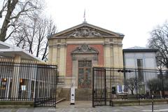 Exterior view of Musée du Luxembourg in Paris