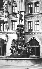 View of the fountain completed by Conrad Knoll in 1865, located in front of the New Town Hall at Marienplatz, Munich