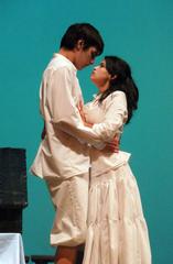Actors performing on stage in Cambalache Teatro's 'Puro Lope' play