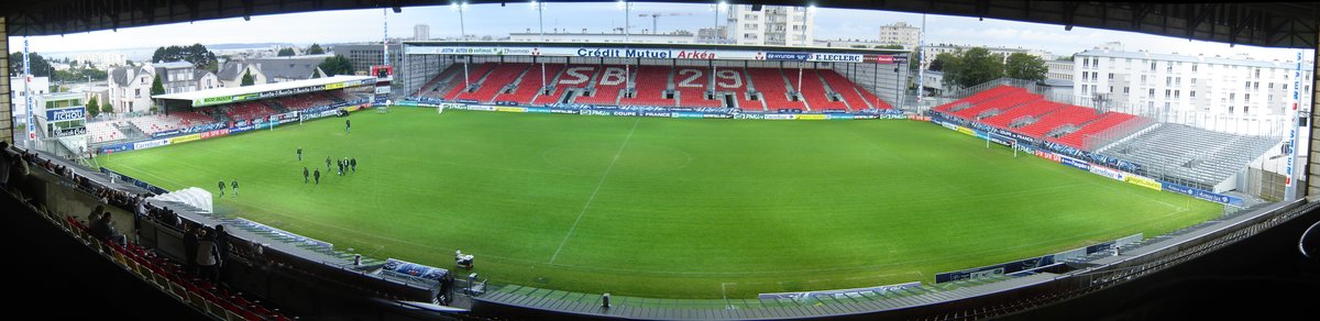 Panoramic view of the stadium showing Route de Quimper stand on the left, Crédit Mutuel Arkéa stand in front, and Eurodif stand on the right