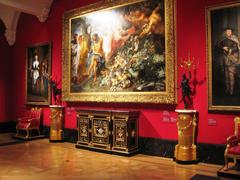 Entrance to the Queen's Gallery with ornate architecture and statues