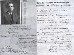 Identity card of student Álvaro Cunqueiro from the Faculty of Philosophy and Literature at the University of Santiago de Compostela