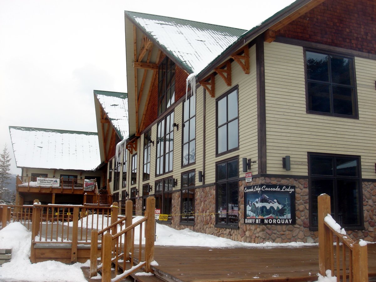 Scenic view of Mt Norquay and Norquay lodge in Banff National Park, Canada