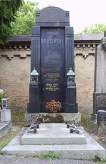 Alfred Poell grave at Hernals Cemetery in Vienna