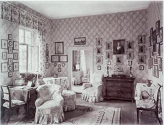 Elegant interior of Salon 3 at Schloss Wolfsgarten with classic furnishings and ornate decor