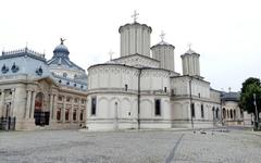 Cattedrale Dei Santi Costantino Ed Elena